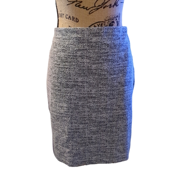 Express skirt size M 🎉host pick🎉 - Picture 7 of 14